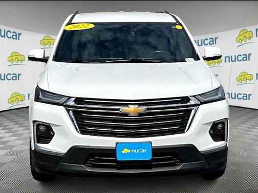 Summit White 2022 Chevrolet Traverse LT Cloth