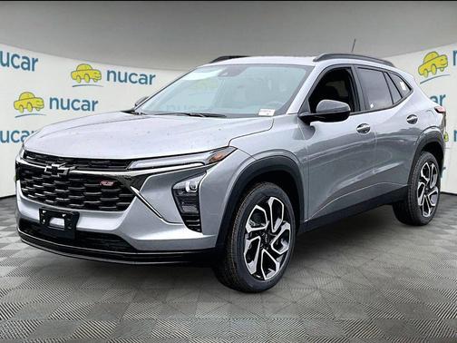 Sterling Gray Metallic 2026 Chevrolet Trax FWD 2RS