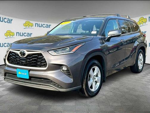 2021 Toyota Highlander LE