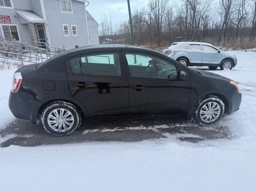 2009 Nissan Sentra 4dr Sdn I4 CVT 2.0 FE+