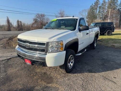 2008 Chevrolet Silverado 1500 4WD Reg Cab 133.0" Work Truck
