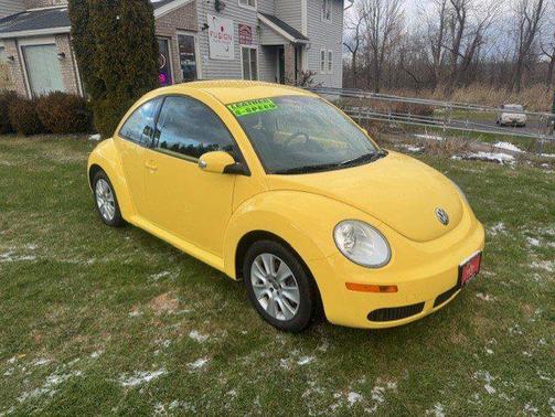 2009 Volkswagen New Beetle 
