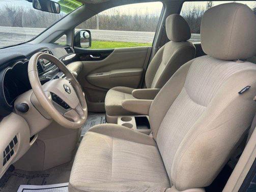 2013 Nissan Quest SV