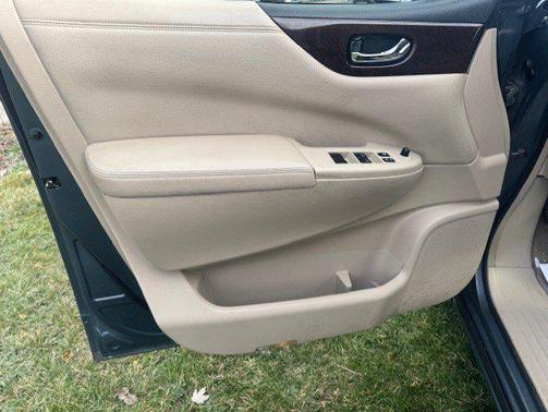 2013 Nissan Quest SV