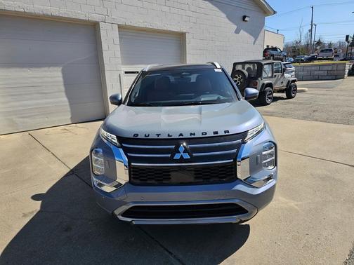 2025 Mitsubishi Outlander SEL