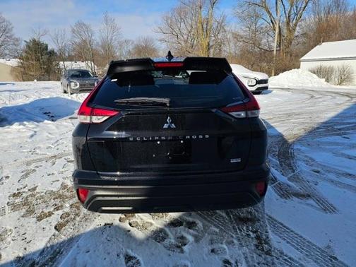2025 Mitsubishi Eclipse Cross LE