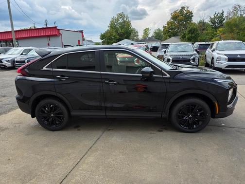 2025 Mitsubishi Eclipse Cross LE