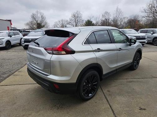 2025 Mitsubishi Eclipse Cross LE