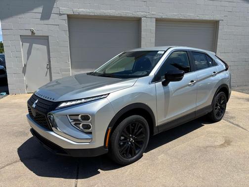 2025 Mitsubishi Eclipse Cross LE