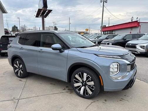2025 Mitsubishi Outlander SEL