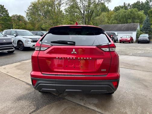 2025 Mitsubishi Eclipse Cross LE