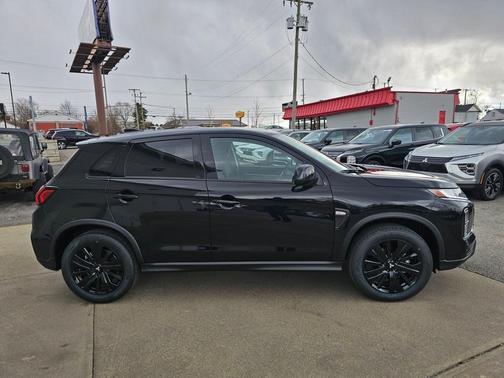 2025 Mitsubishi Outlander Sport 2.0 LE