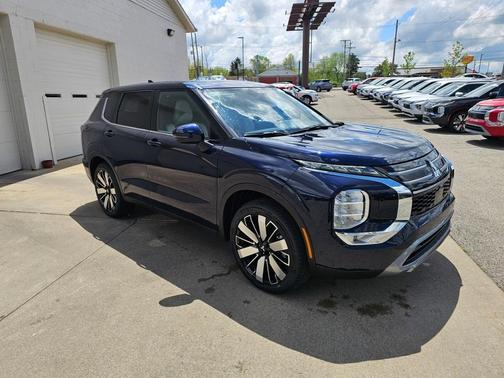 2025 Mitsubishi Outlander SE