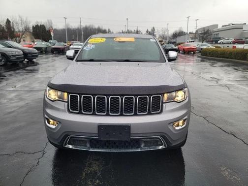 Photo 5 of 33 of 2018 Jeep Grand Cherokee Limited