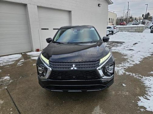 2025 Mitsubishi Eclipse Cross LE
