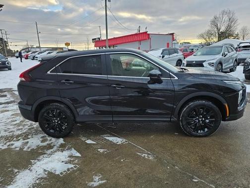 2025 Mitsubishi Eclipse Cross LE