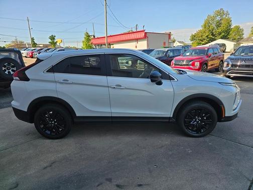 2025 Mitsubishi Eclipse Cross LE