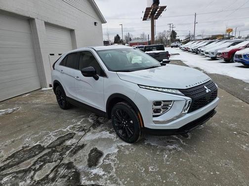 2025 Mitsubishi Eclipse Cross LE
