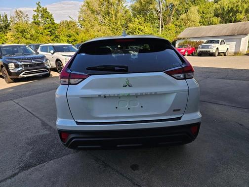 2025 Mitsubishi Eclipse Cross LE