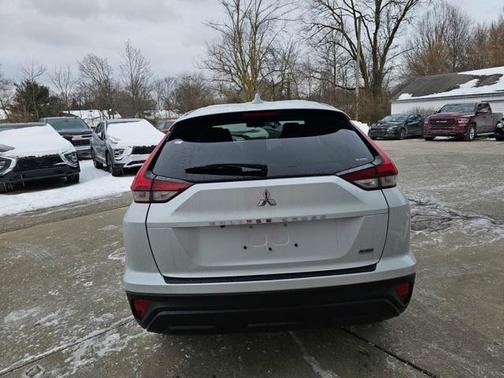 2025 Mitsubishi Eclipse Cross LE