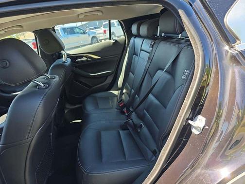 2018 INFINITI QX30 Luxury