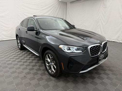 2025 BMW X4 xDrive30i