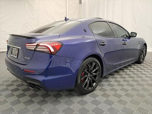 2022 Maserati Ghibli Modena Q4
