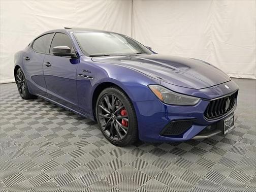 2022 Maserati Ghibli Modena Q4