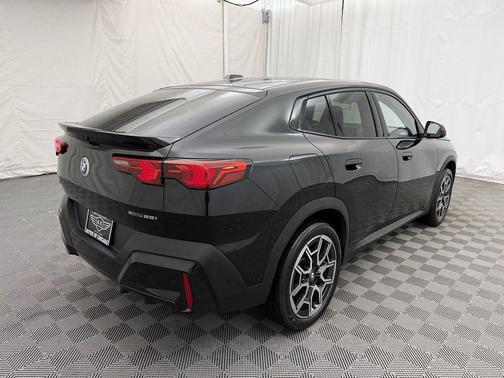 2025 BMW X2 xDrive28i