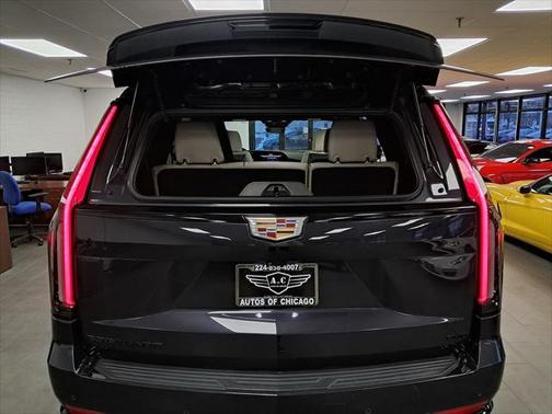 2023 Cadillac Escalade Sport