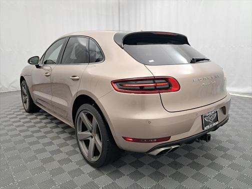 2016 Porsche Macan Turbo