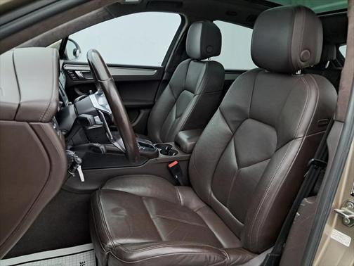 2016 Porsche Macan Turbo