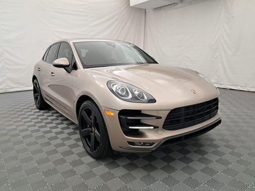2016 Porsche Macan Turbo