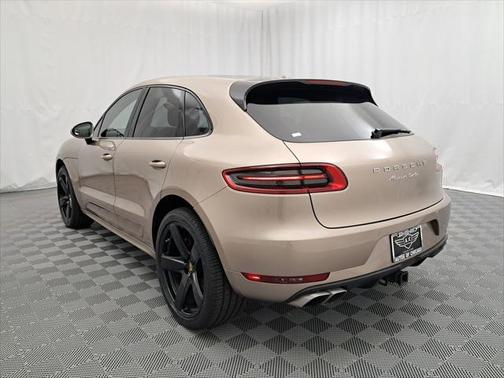 2016 Porsche Macan Turbo