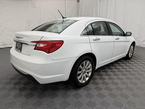 2013 Chrysler 200 Limited