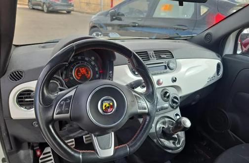 2013 FIAT 500 Abarth