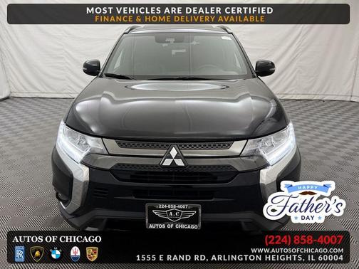 Labrador Black Metallic 2020 Mitsubishi Outlander LE
