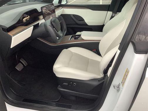 2022 Tesla Model X AWD  Dual-Motor