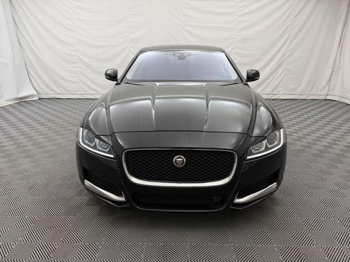 2017 Jaguar XF 35t Prestige