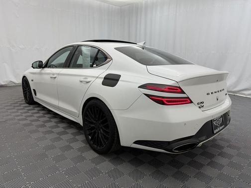 2022 Genesis G70 3.3T AWD Launch Edition