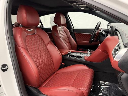 2022 Genesis G70 3.3T AWD Launch Edition