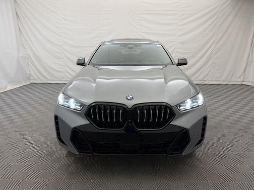 2025 BMW X6 xDrive40i