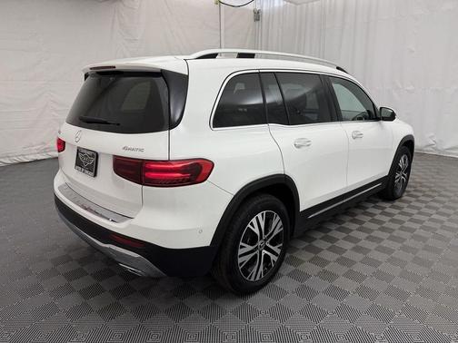 2025 Mercedes-Benz GLB 250 4MATIC