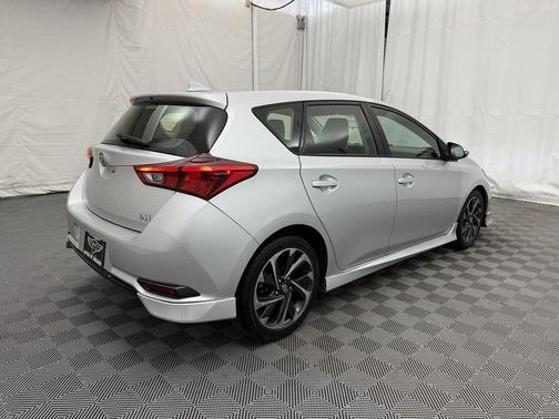 Classic Silver Metallic 2016 Scion iM