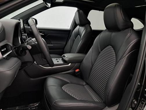 2024 Toyota Highlander XSE