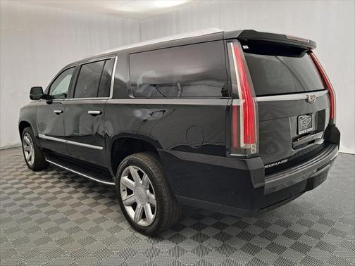 2020 Cadillac Escalade ESV Luxury