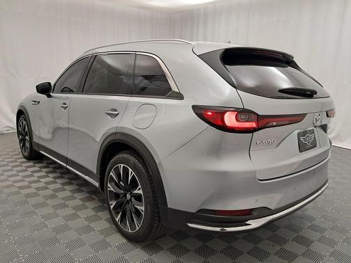 2024 Mazda CX-90 PHEV Premium