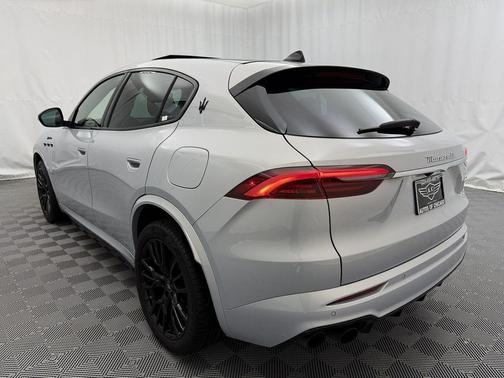 2024 Maserati Grecale Modena