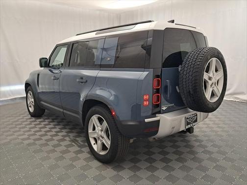 2020 Land Rover Defender 110 SE