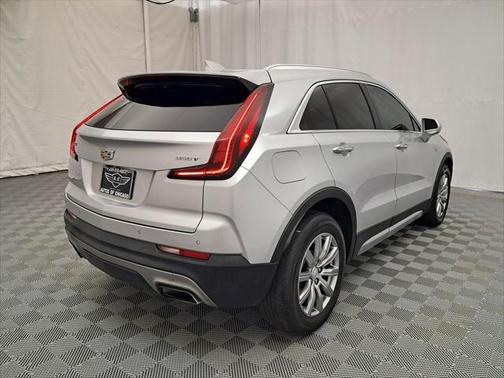 2020 Cadillac XT4 Premium Luxury